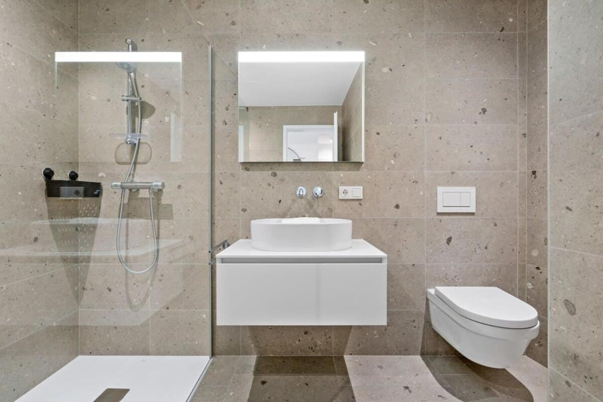 Luxurious 2Br Apt With Balcony In Luxembourg公寓 外观 照片